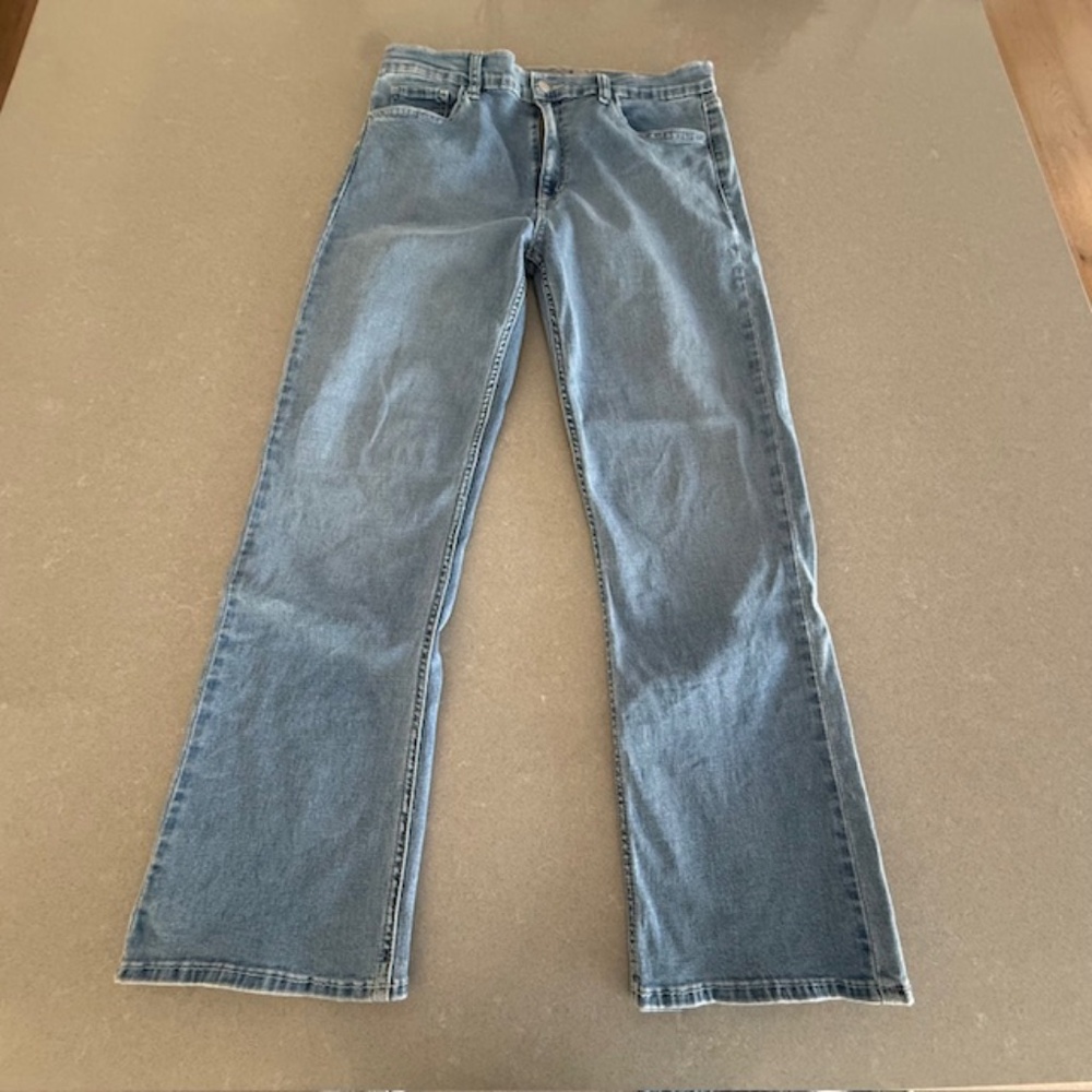 JOE'S Jeans Women's Denmark High Rise Crop Bootcut Jean, 31x28 Worn 1x